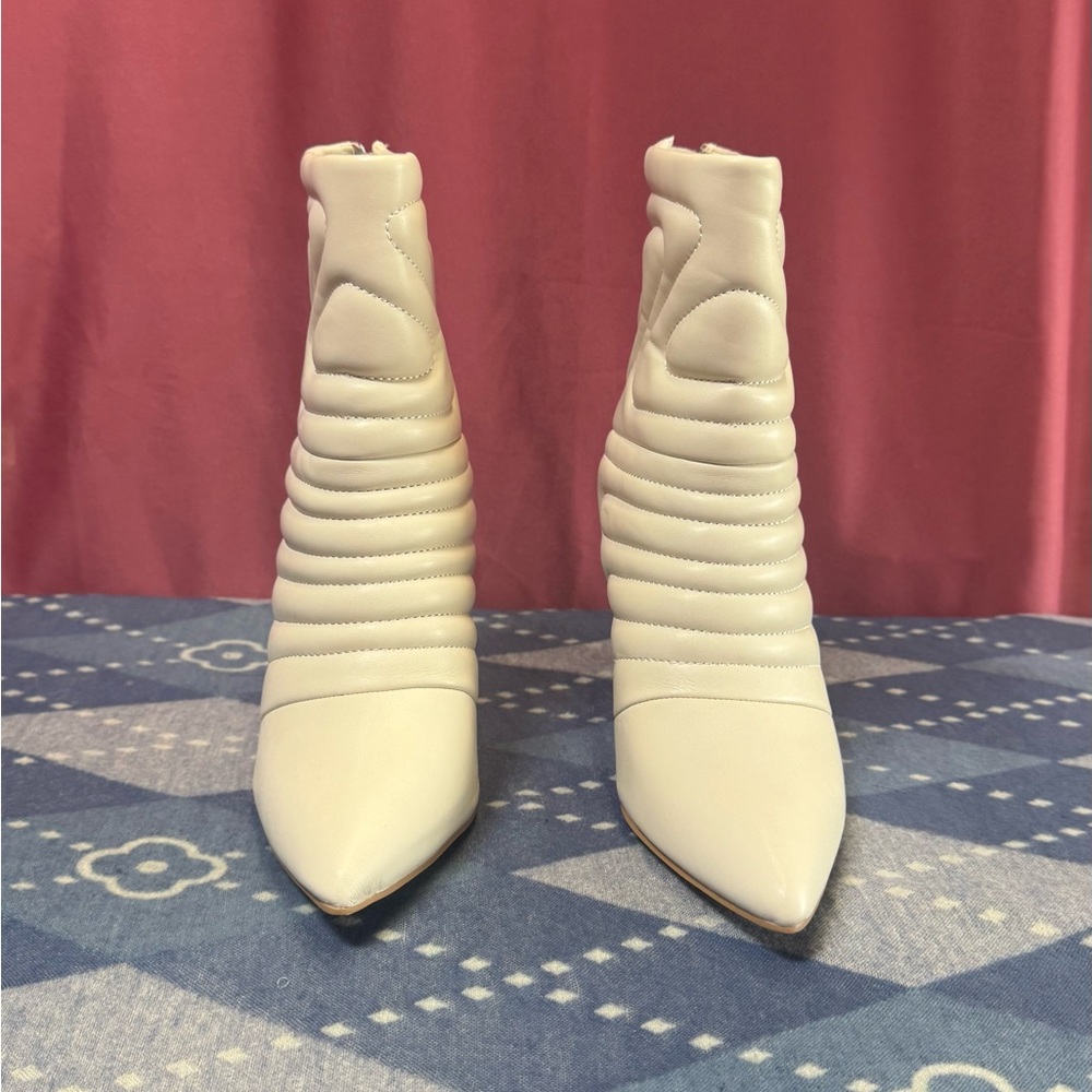 Glaze White Heeled Boots for Women